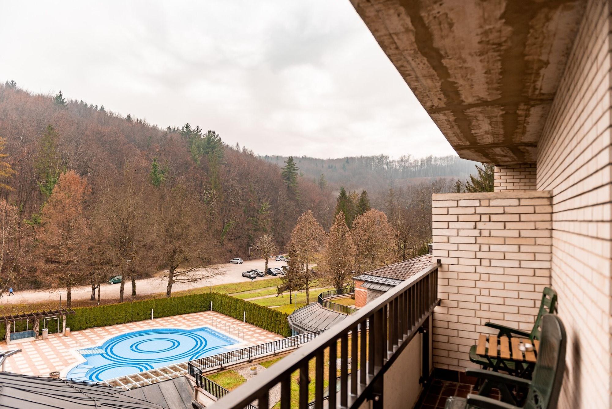Hotel Smarjeta - Terme Krka Шмарьешке-Топлице Экстерьер фото